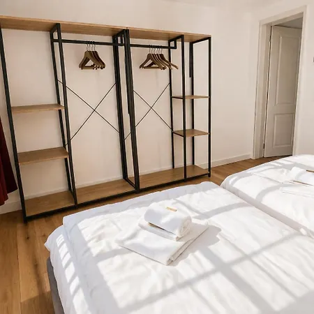 Fachwerk Loft - Parken - Balkon - Am Kocher & Stadtpark Appartement